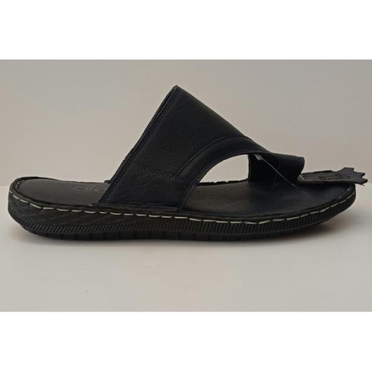 Men's Sandal With A Toe Made Of First-Class Natural Leather, Black