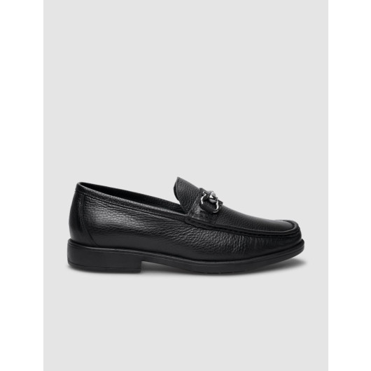 Men's Shoes Made Of 100% Genuine Leather With A Black Buckle