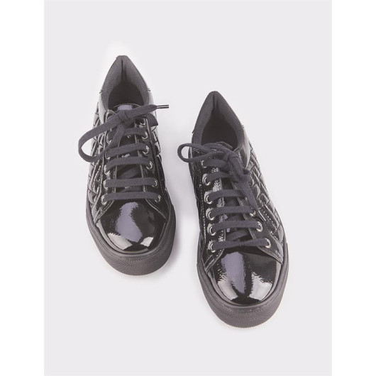 Polyurethane Sole Black Lace-Up Women's Sports Shoes