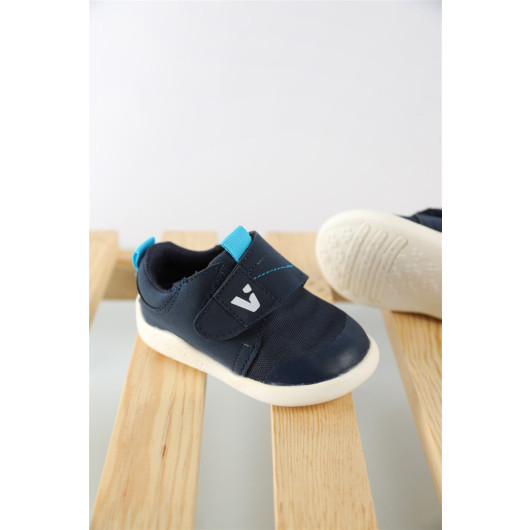 حذاء خطوات المشي الأولى للأولاد حديثي الولادة لون كحلي بمقاسات بين 19 - 21