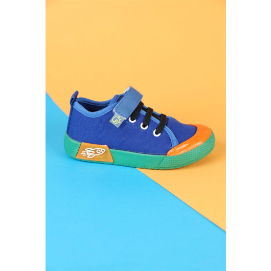 حذاء ولادي مزين بلون أزرق وبرتقالي بمقاسات بين 26 - 30