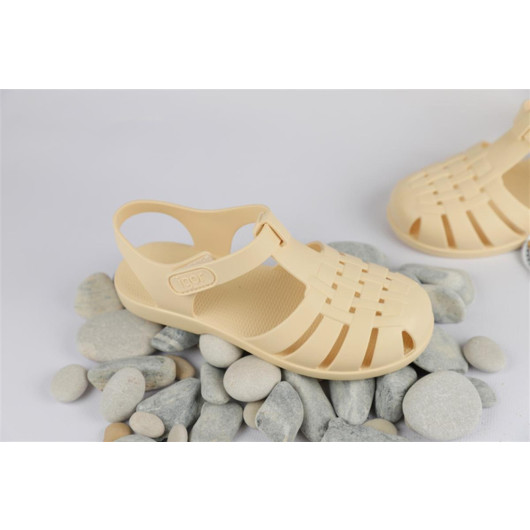 Number 27 - 34 Ivory Tooth Igor Clasica Velcro Sandals