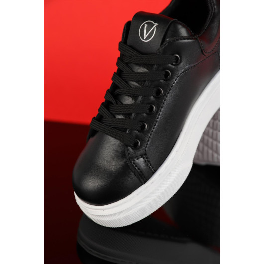 Size 31 - 35 Girls Black Sneaker Shoes
