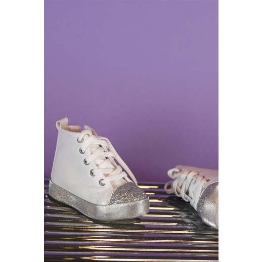 Girls Silver Detailed White Converse Shoes