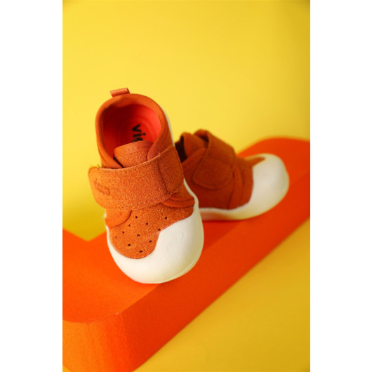 حذاء الخطوات الأولى للجنسين برتقالي