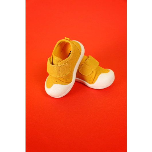 حذاء الخطوات الأولى للجنسين اصفر