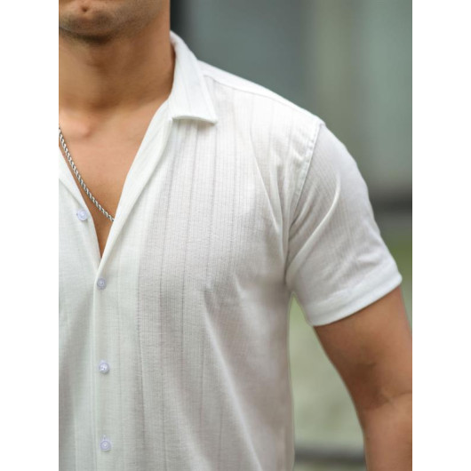 قميص أبيض مخطط رجالي بأكمام قصيرة قالب فيت
