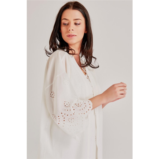 Single Dressing Gown With Embroidered Pattern