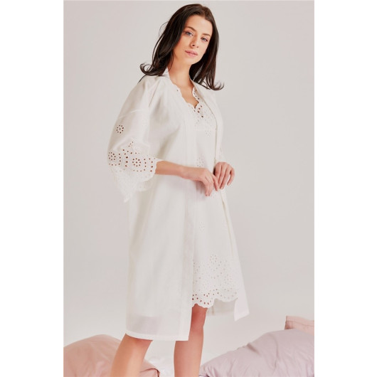 Single Dressing Gown With Embroidered Pattern