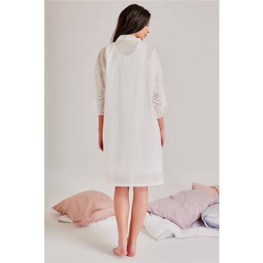 Single Dressing Gown With Embroidered Pattern