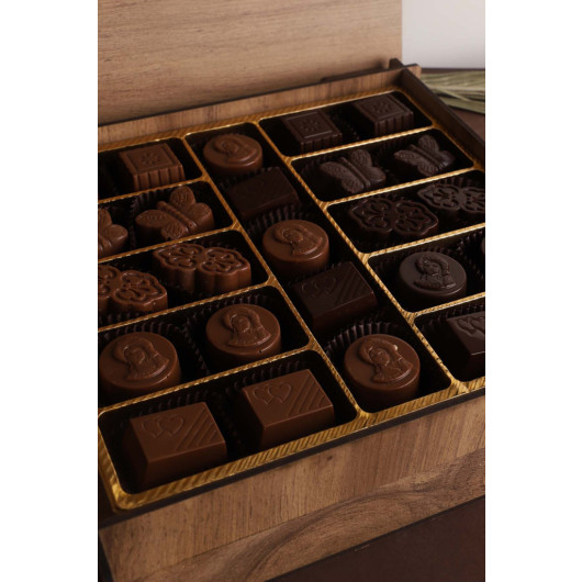 Special Wooden Box Special Handmade Filled Chocolate 25 Pieces