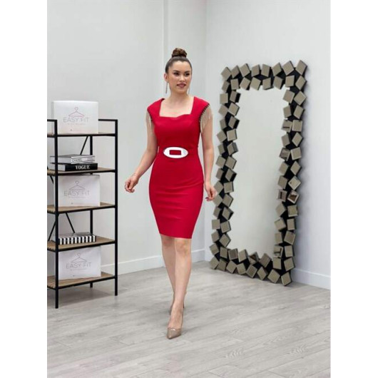فستان نسائي بياقة مربعة مزين بشراشيب احمر