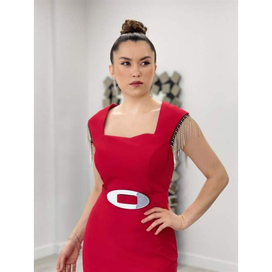 فستان نسائي بياقة مربعة مزين بشراشيب احمر