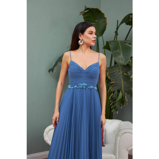 فستان نسائي شيفون مزين بطيات طويل ازرق