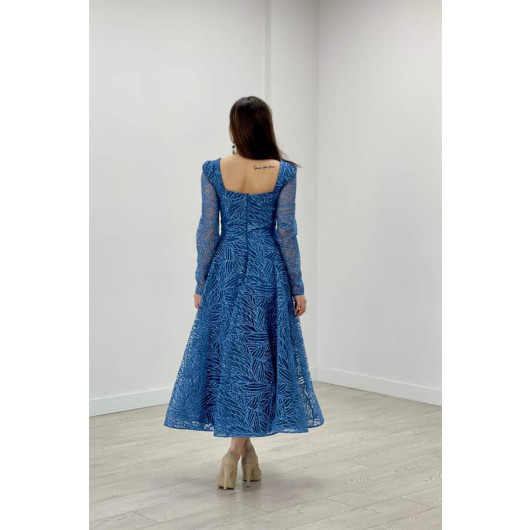 فستان نسائي متوسط الطول بياقة مربعة ازرق لامع