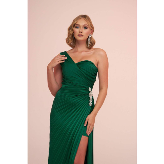 Emerald Plisoley Single Sleeve Stone Slit Long Evening Dress