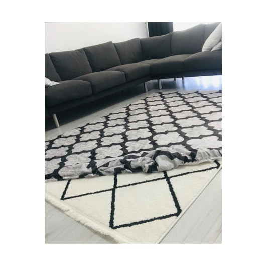 Gray Carpet Cover With Velvet Decoration