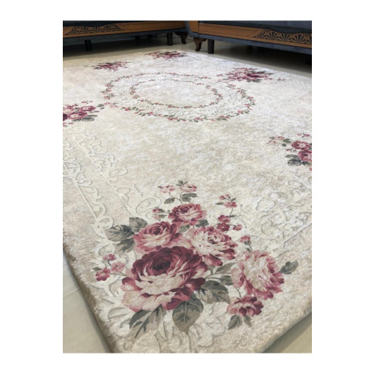 Cream Silk Carpet Cover With Flowers And Decorations