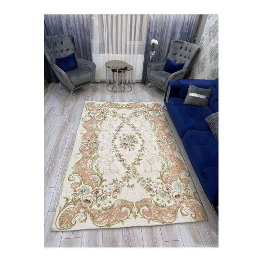 Silk Carpet Holder With Floral And Floral Motifs