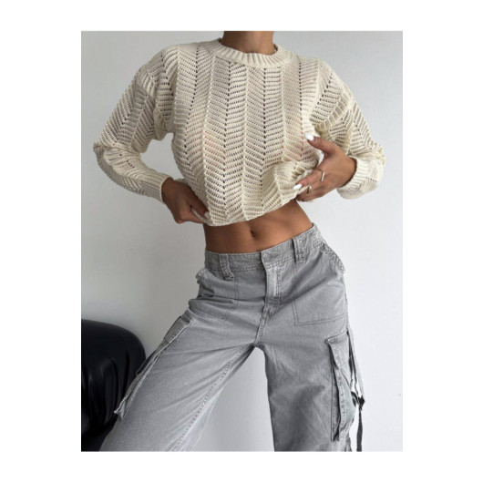 Womens White Acrylic Knitted Sweater, Standard Size