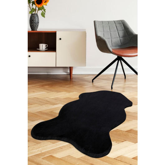 Black Shaped Post Woven Carpet Plush Soft Non Slip Antibacterial