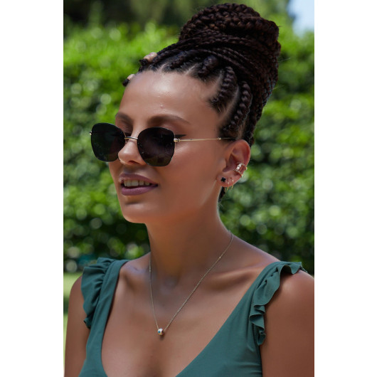 نظارة شمسية للنساء سوداء