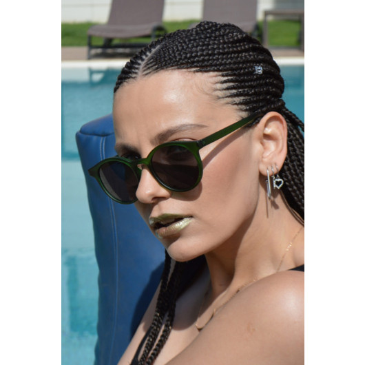 نظارة شمسية خضراء مناسبة للجنسين مزينة