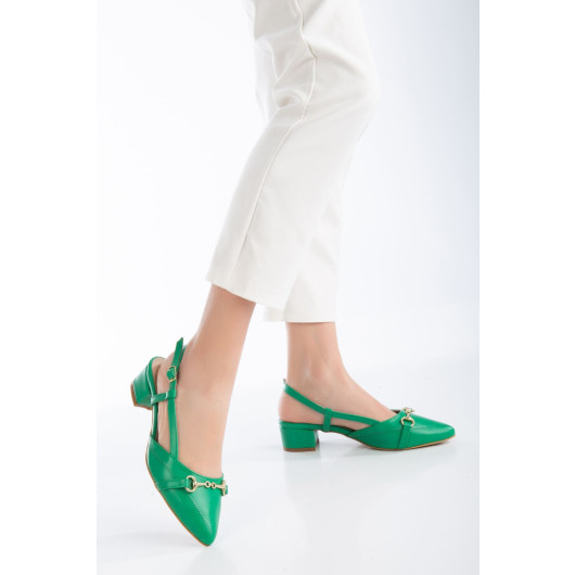 حذاء نسائي بكعب قصير أخضر