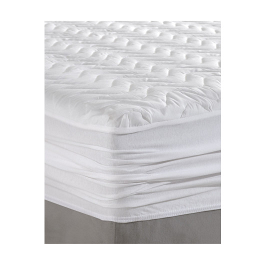 Homecella White Double Quilted Waterproof Mattress Protector