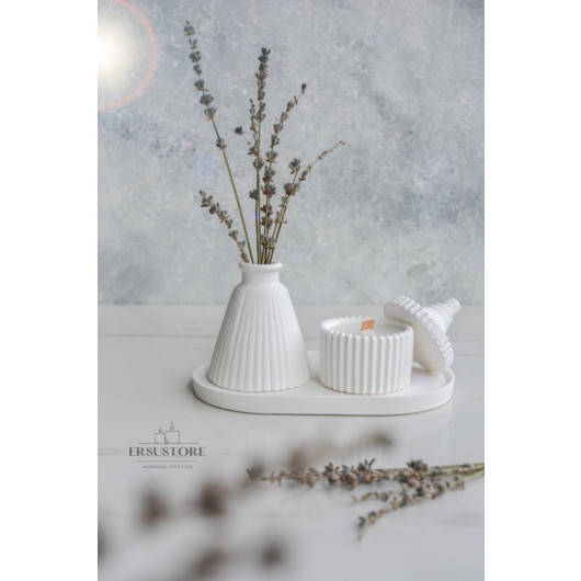 White Color 4 Piece Scented Soy Candle Vase Tray Set