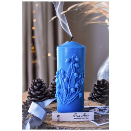 Floral Patterned Vanilla Scented Baton Candle Blue