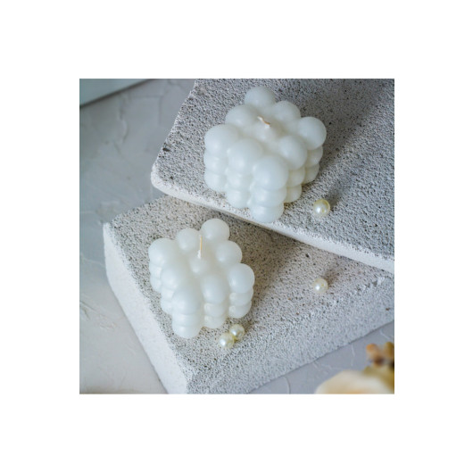 Decorative Set Of 2 White Colored Scented Bubbles