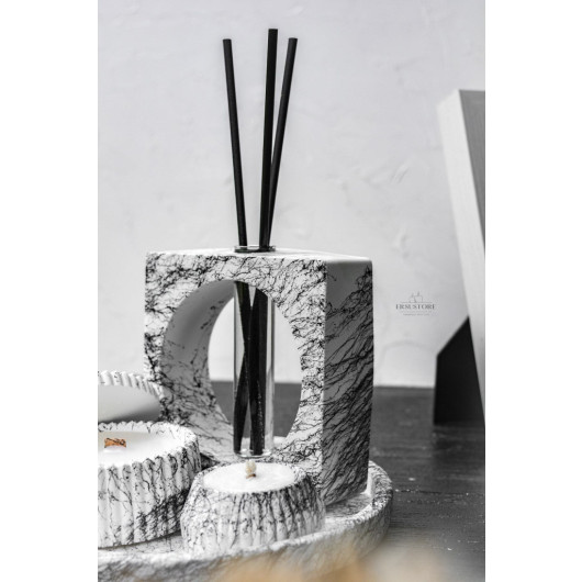 Scented Soy Candle Vase With Tealight Tray And Black Bamboo Stick