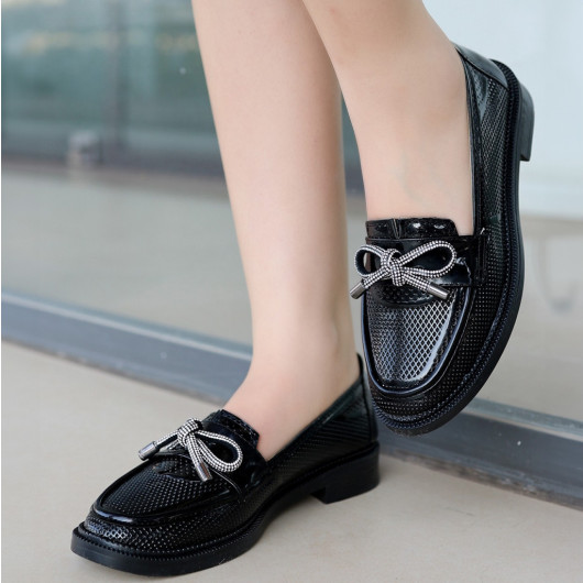 Black Patent Leather Ballerina Shoes