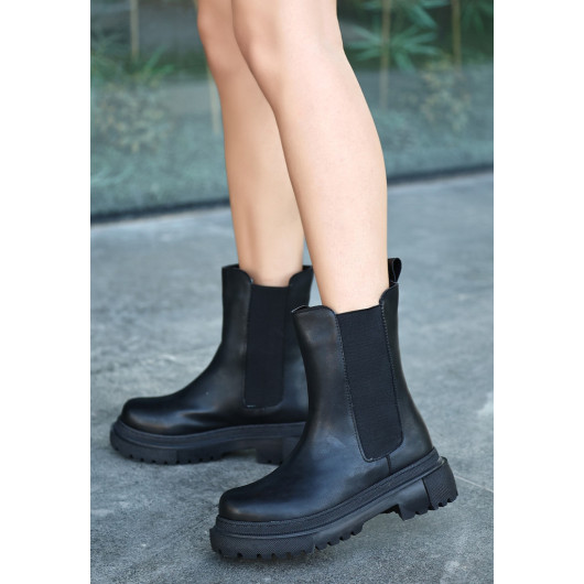 Black Leather Heeled Boots