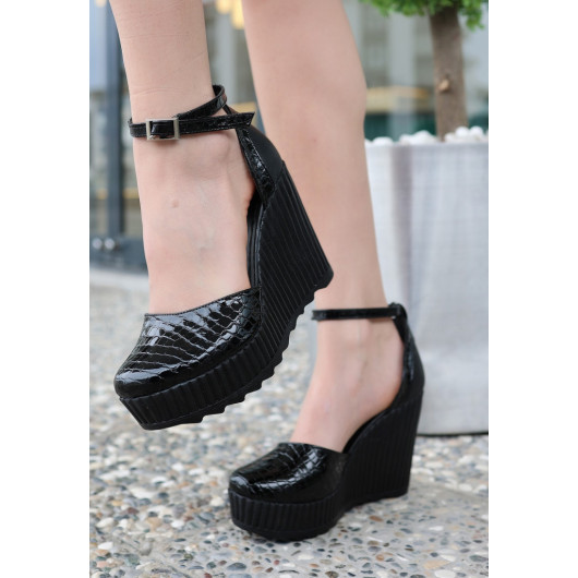 Black Patent Leather Wedge Heel Shoes