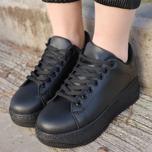 Black Leather Lace-Up Sports Shoes