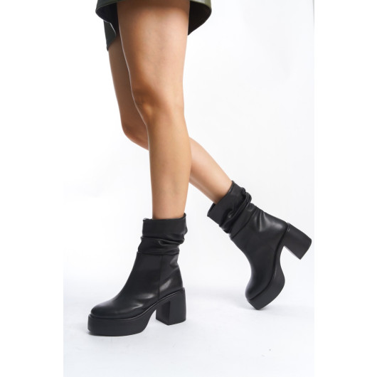 Black Leather Gusseted Boots