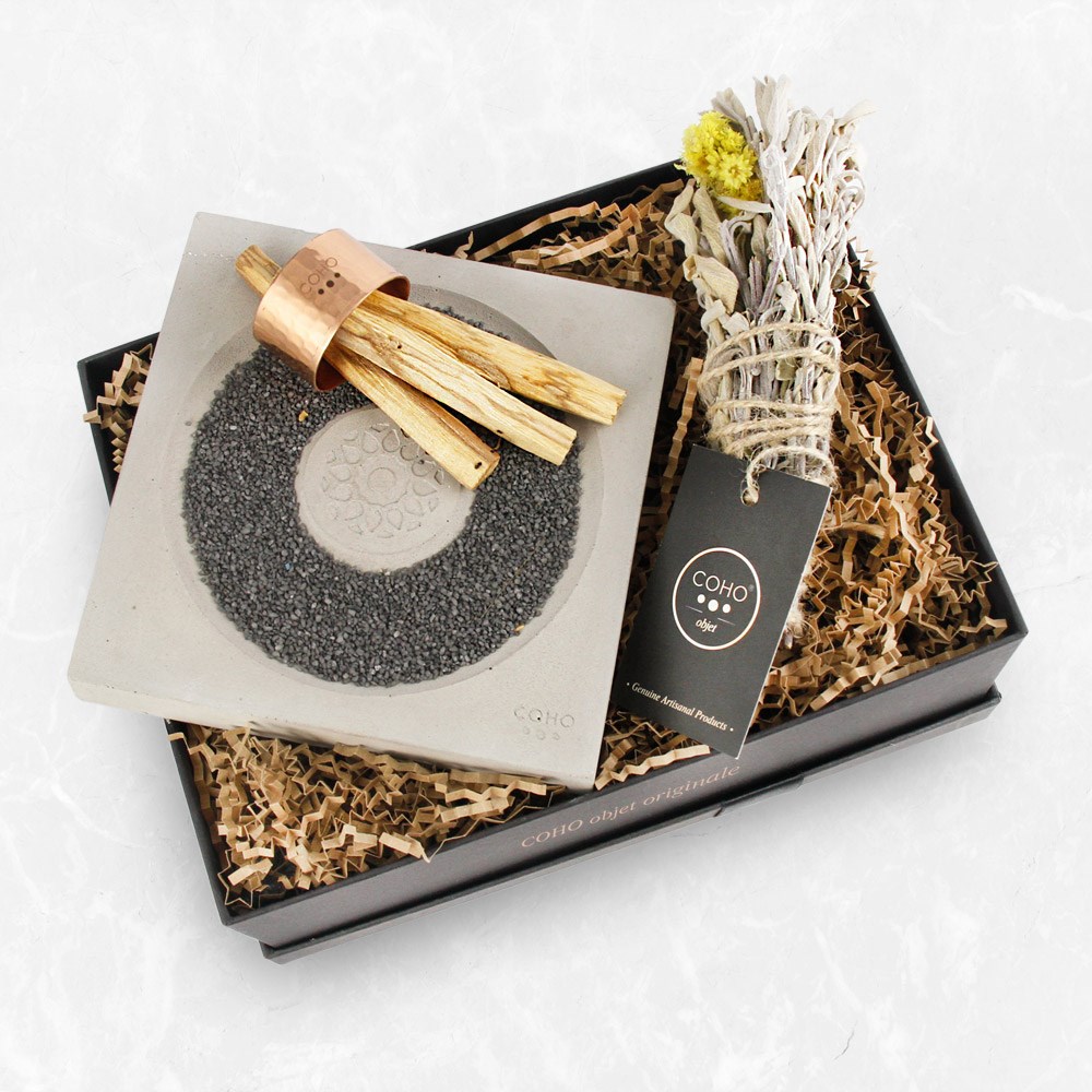 coho-box-ritual-ring-incense-burner-3-palo-santo-sage-gift-set